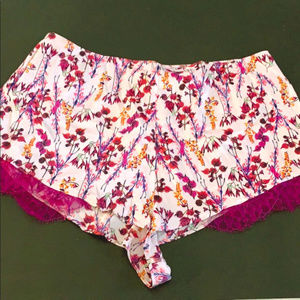 NWT VS satin pajama shorts size large